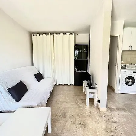 Apartment Rez-de-jardin A Cannes Marina *